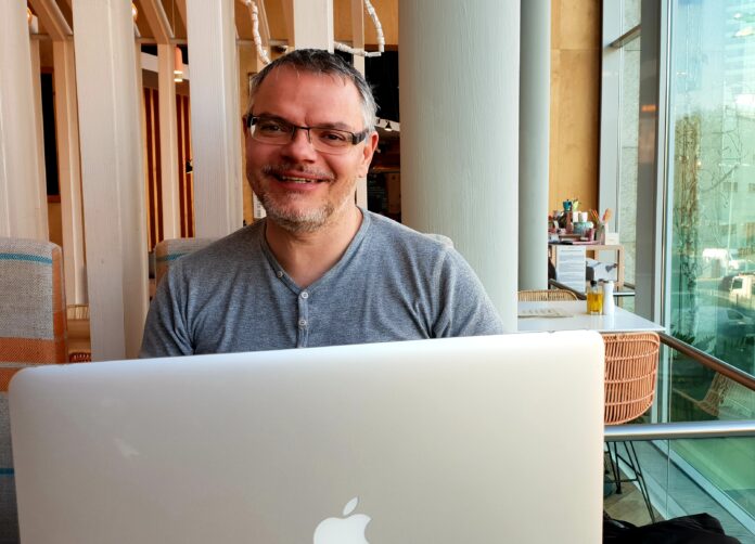 Martin Miler: Silikónová „vytieračka“ na cesto