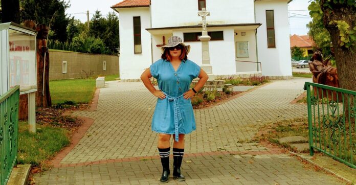 Hanka Fúsková: Elegantná žena na vidieku