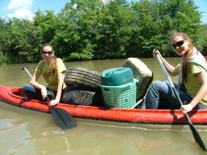 Chystá sa čistenie Malého Dunaja a vy môžete byť pritom - devy v akcii