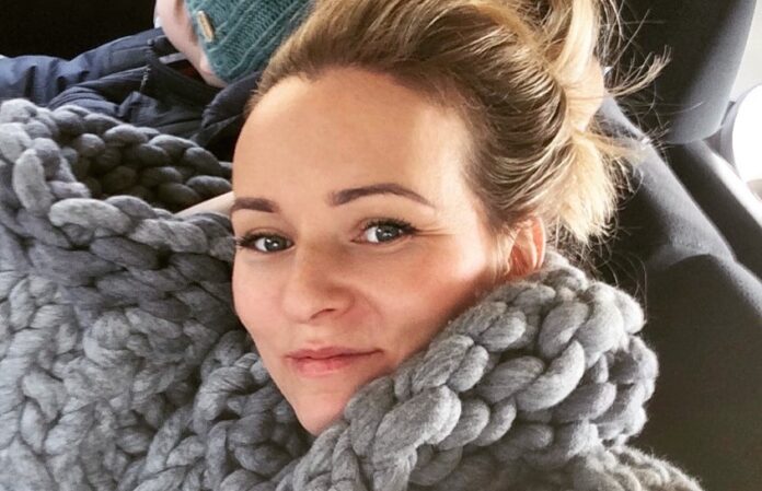 Pletieme čiapky, šály, plédy, kabáty, svetre