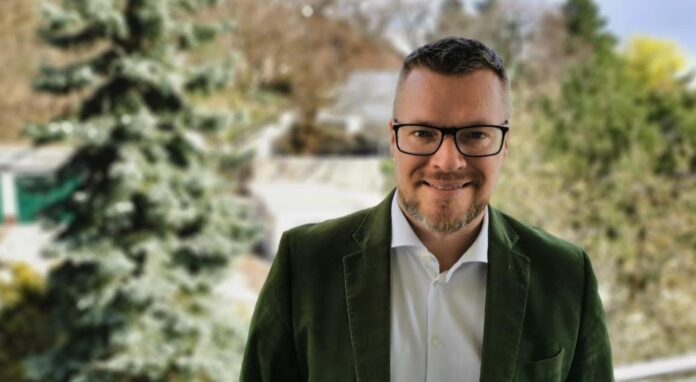 Ako komunikovať s introvertom či ohováračom