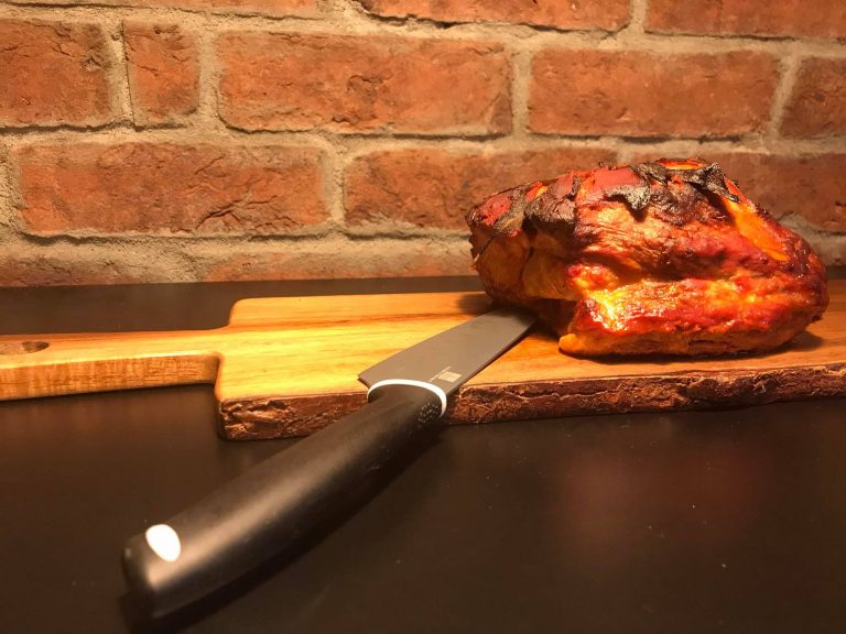 Pomaly pečená bravčová krkovička so šalviou