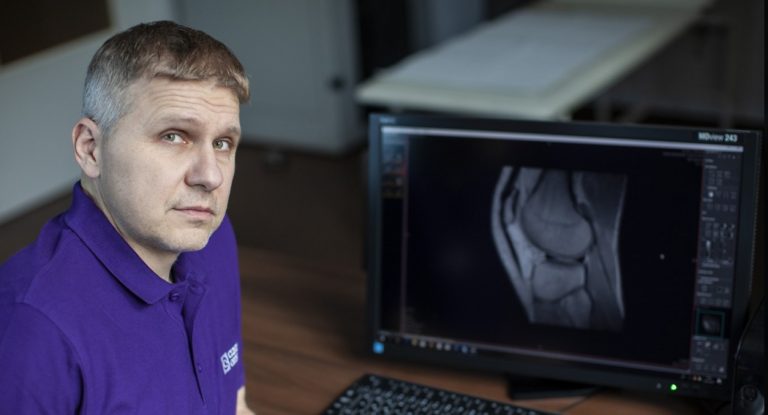 Ako sa vyhnúť bolesti a úrazom pohybového aparátu v strednom veku