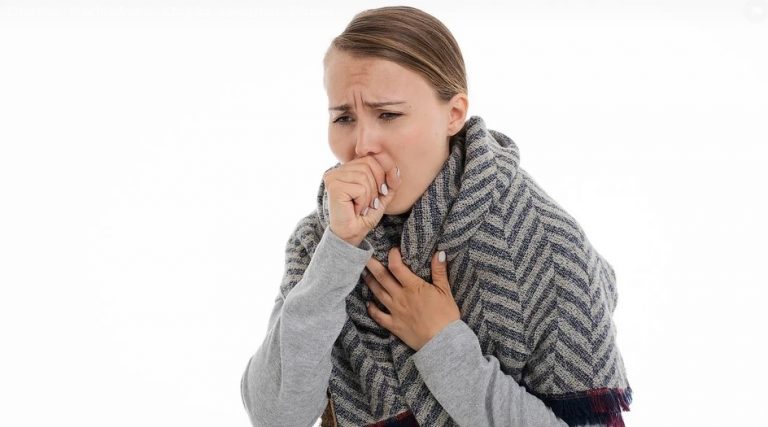 Ako rozlíšiť druhy kašľa a čo najlepšie zaberá na suchý a vlhký kašeľ?