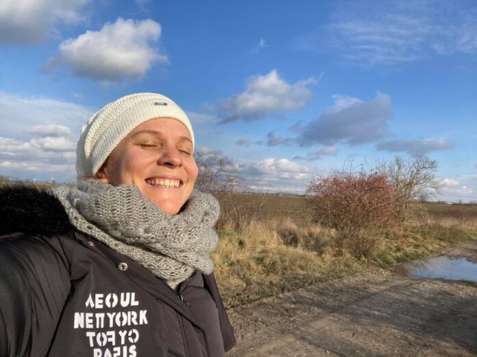 Helikoptérový rodič verzus lenivý rodič