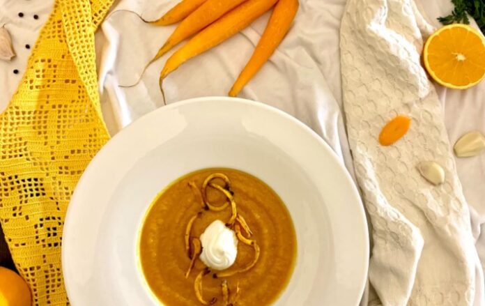 mrkvová polievka so zázvorom a pomarančom