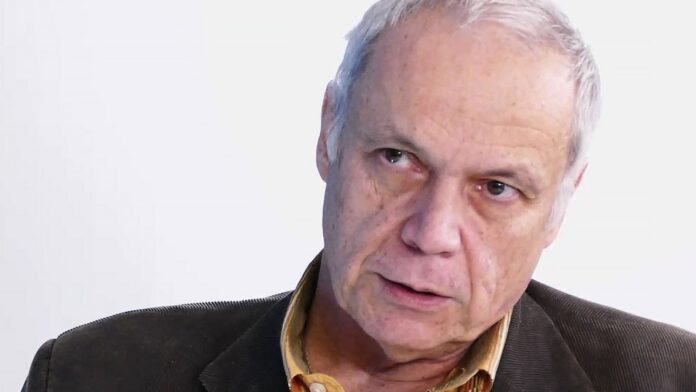 Mutácie covid - 19 a účinnosť vakcín Ján Lakota