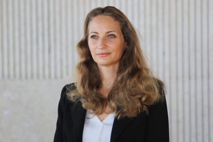 Zaočkovaní neotestovaní cestujúci môžu šíriť nákazu