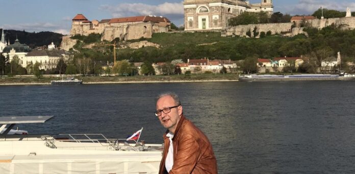 Vplyv pandémie na psychiku človeka MUDr. Artúr Ivančík