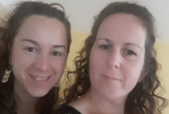 Sesterská láska Dve sestry. Ach, ako sme sa neznášali, keď sme boli deti!