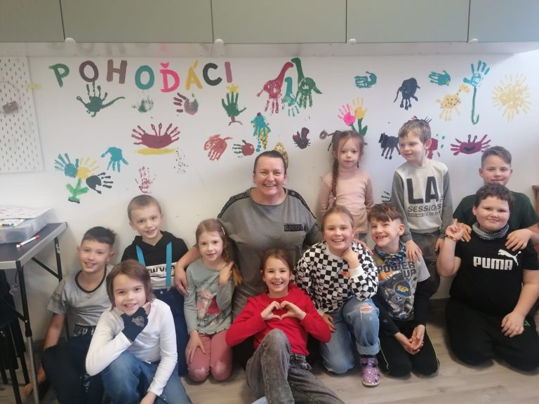 Domáce vyučovanie a Montessori? Dôležité pre mňa je byť skvelým parťákom pre deti.