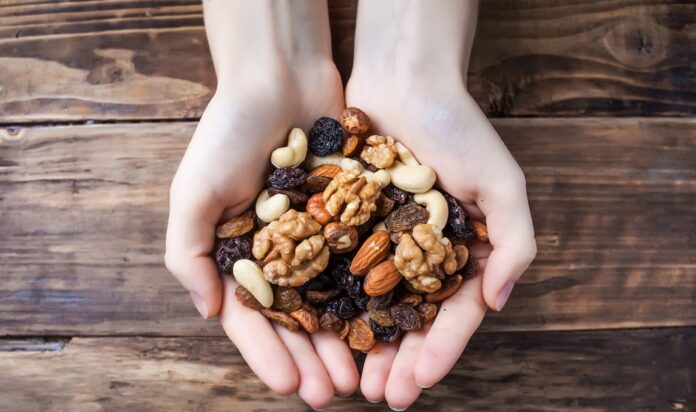 Hrsť orechov denne