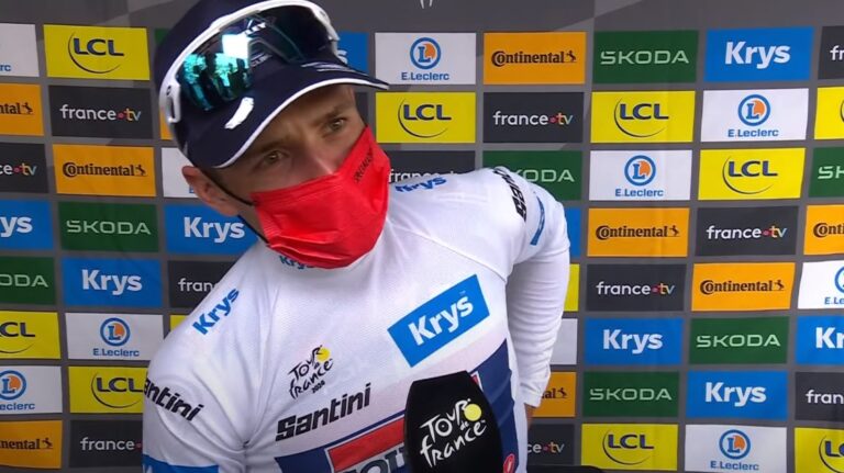 Rúška sú späť! Od nedele musia nosiť rúška všetci na Tour the France vrátane organizátorov, hostí a novinárov…