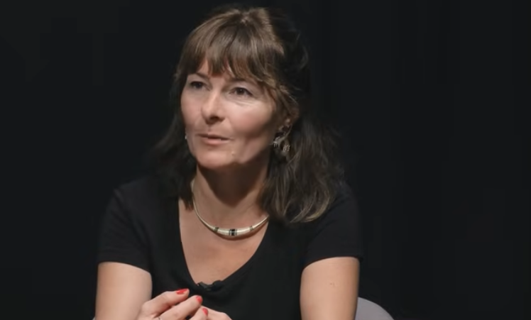 Umelá inteligencia radí deťom tajiť intimitu rodičom a fiktívny Ježiš ich navádza na potrat