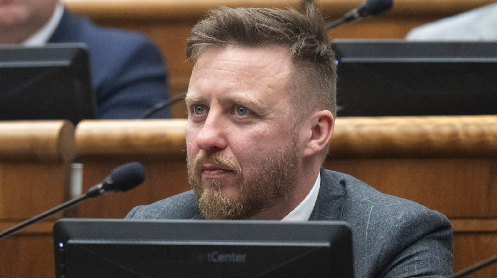 Aktuálne: Polícia preveruje zistenia Petra Kotlára o vakcínach. Trestné oznámenie aj sprílohami