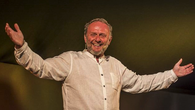 Dušek: Rozpadne sa to ako domček z kariet. Stačí, aby ľudia pocítili svoju skutočnú moc.