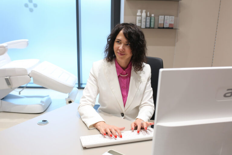 Estetická medicína bez skalpela: zostaňte sama sebou