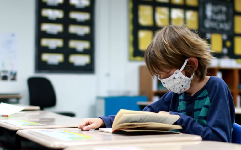 Kríza či experiment?